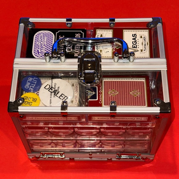 600 PIECE Vegas Style Hold 'em Poker Chips Set w/Acrylic Case Trays & Buttons - Picture 1 of 7